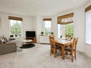 2 Bedroom Apartment Knowle Bristol 95090180