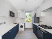 2 Bedroom Apartment London Greater London 92430623