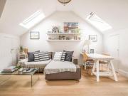 2 Bedroom Apartment London Greater London 94231556