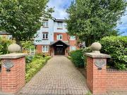 2 Bedroom Apartment London Greater London 94300678