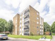 2 Bedroom Apartment London Greater London 94524269