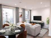 2 Bedroom Apartment London Greater London 94695636