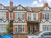 2 Bedroom Apartment London Greater London 95026327