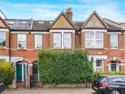 2 Bedroom Apartment London Greater London 95745005