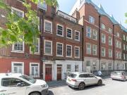 2 Bedroom Apartment London Greater London 95880438
