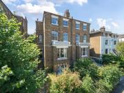 2 Bedroom Apartment London Greater London 96439145