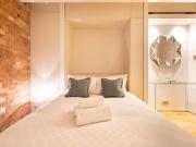 2 Bedroom Apartment London London 69806369