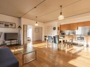 2 Bedroom Apartment London London 90851431