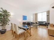 2 Bedroom Apartment London London 91421735
