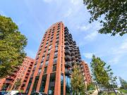 2 Bedroom Apartment London London 92132733