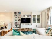 2 Bedroom Apartment London London 94185987