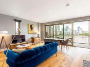 2 Bedroom Apartment London London 94546867