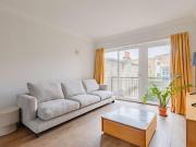 2 Bedroom Apartment London London 94796481
