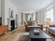 2 Bedroom Apartment London London 95626279