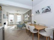2 Bedroom Apartment London London 96029624