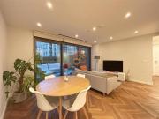 2 Bedroom Apartment Londres Great London LS97712642