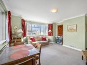 2 Bedroom Apartment Londres Greater London 90284508