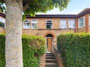 2 Bedroom Apartment Londres Greater London 93380459