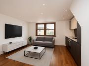 2 Bedroom Apartment Londres Greater London 93831517