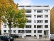 2 Bedroom Apartment Londres Greater London 93959692