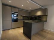 2 Bedroom Apartment Londres Greater London 94422561