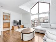 2 Bedroom Apartment Londres Greater London 96438785