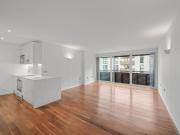 2 Bedroom Apartment Londres Greater London 97641924