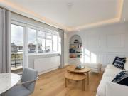 2 Bedroom Apartment Londres Greater London 97949380