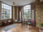 2 Bedroom Apartment Londres Greater London LS97176983