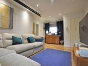 2 Bedroom Apartment Newport Isle Of Wight 92240908