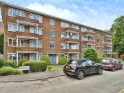 2 Bedroom Apartment Poole Poole 93717320