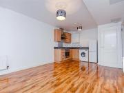 2 Bedroom Apartment Rochester Kent 91626744