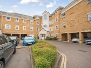 2 Bedroom Apartment Sunbury Surrey 94199033