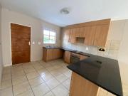 2 Bedroom Apartment To Let in Annlin Wes