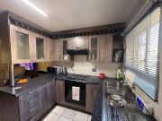 2 Bedroom Apartment To Let in Beyers Park