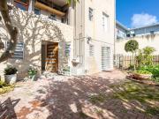 2 Bedroom Apartment To Let in Green Point