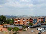 2 Bedroom Apartment To Let in Heuweloord