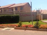 2 Bedroom Apartment To Let in Monavoni