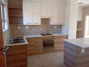 2 Bedroom Apartment To Let in Montana