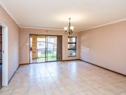 2 Bedroom Apartment To Let in Monument