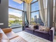 2 Bedroom Apartment To Let in Mouille Point