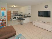 2 Bedroom Apartment To Let in Paulshof