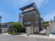 2 Bedroom Apartment To Let in Sea Point