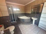 2 Bedroom Apartment To Let in Three Rivers Proper