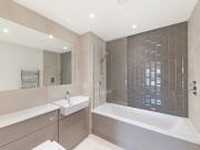 2 bedroom apartment to rent in castleton house aerodrome...