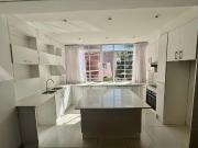 2 Bedroom apartment rented in Rosebank, Johannesburg