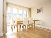 2 bedroom apartment to rent in st davids square...