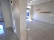 2 Bedroom Apartment to Rent in Uitzicht