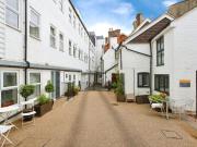 2 Bedroom Apartment Tonbridge Kent 91809055