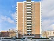 2 Bedroom Apartment Toronto ON 98569049